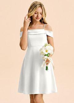 Azazie Anselie Junior Robe Trapèze en Satin extensible Épaules dénudées Blanc image4