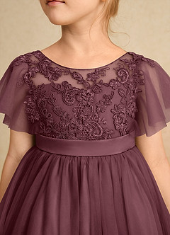 Azazie Queenie Robe Demoiselle D'honneur Fillette Robe Trapèze en Dentelle Sangria image4