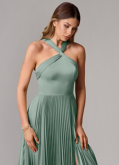 Azazie Afra Abiti da Damigella Abito A-Line in Raso Elasticizzato Plissettato Salvia Argentata image5