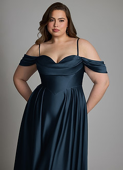 Azazie Loisa Vestidos de damas de honor Vestido Azul Marino Oscuro de Satén Elástico de Línea A con Hombros descubiertos image14