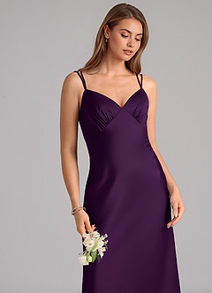Azazie Suttona Robes de demoiselle d'honneur Robe Trapèze en Satin extensible Plissée Grain De Raisin image7