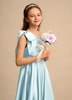Azazie Guppy Girls Formal Flower Girl Klänningar Klänning A-Line i Matt satäng One-shoulder image6