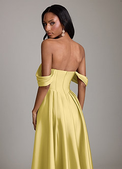 Azazie Loisa Abiti da Damigella Abito A-Line in Raso Elasticizzato a Spalla Scoperta Canarino image8