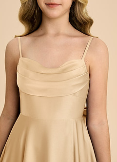 Azazie Bear Junior Vestido de Oro de Satén Elástico de Corte en A con Escote de Corazón image8