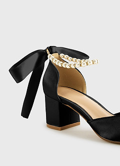 front Bijpassende kleur matte satijnen parel en strik puntige neus blokhakken