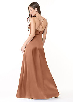 Azazie Naomie Robes de demoiselle d'honneur Robe Trapèze en Satin extensible Col bénitier fendu sur le côté Bronze image2