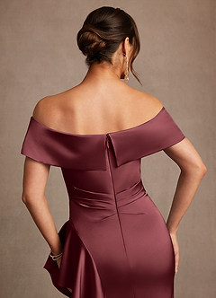 Azazie Kirsty vestidos de madre de la novia Vestido de Merlot de Satén Elástico de Corte Recto con Vestidos sin tirantes image6