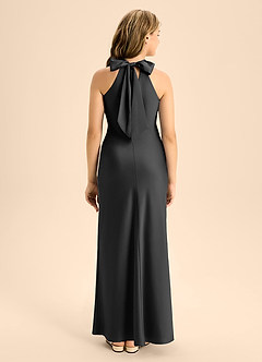 Azazie Doretta Junior Vestido de Negro de Satén Elástico de Corte En A con Plisado image2
