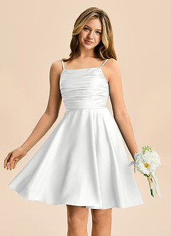 Azazie Miko Junior Robe Trapèze en Satin extensible Plissée Blanc image1