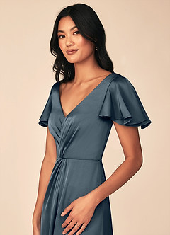 Azazie Soren Robes de demoiselle d'honneur Robe Trapèze en Satin extensible Plissée Violet Crépusculaire image7