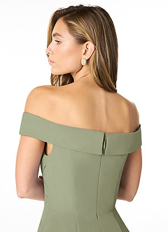 Azazie Lecia Jurken voor bruidsmeisjes Converteerbaar Jurk van Chiffon met rijk Off-the-shoulder geplooid Pistache image7