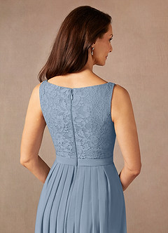 Azazie Ainsling Mère de la mariée Robes Robe Trapèze en Mousseline de soie Dentelle à encolure carrée Bleu Poussiéreux image11
