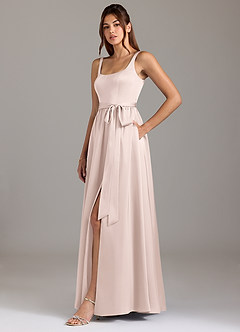 Azazie Elliott Robes de demoiselle d'honneur Robe Trapèze en Satin extensible avec poches Rose Pâle image4