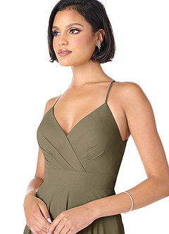Azazie Avelina Robes de demoiselle d'honneur Robe Trapèze en Mousseline de soie Col V plissé Vert Saule image4