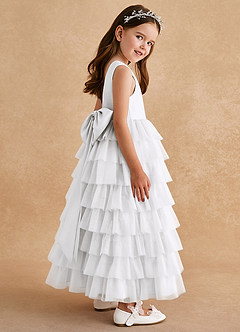 Azazie Twinkle Toes vestidos de niña de las flores Vestido de Blanco de Tul de Corte En A con Lazo image5