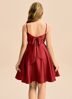 Azazie Miko Junior Vestido de Granada de Satén Elástico de Corte en A con Plisado image2