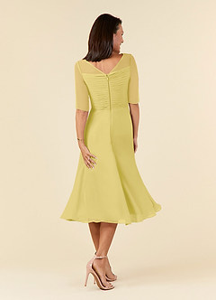 Azazie Naomi Abiti per la Madre della Sposa Abito A-Line in Chiffon Plissettato con Scollo a Barca Canarino image2