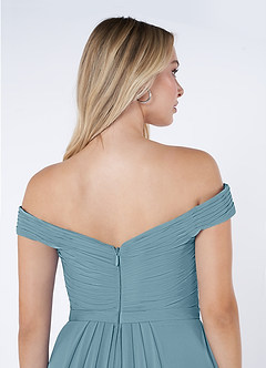 Azazie Audrianna Jurken voor bruidsmeisjes Converteerbaar Jurk van Chiffon met A-Lijn Off-the-shoulder verzameld Mystiek Blauw image6