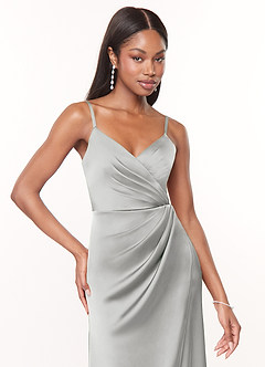 Azazie Maci Vestidos de madrinha de casamento Vestido Prata de Cetim elástico de Linha A com Plissado image5