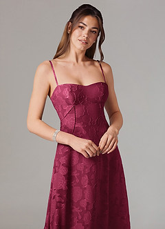 Azazie Valentine Vestidos de madrinha de casamento Vestido Borgonha de Esgotamento Floral de Linha A com Decote em coração image2