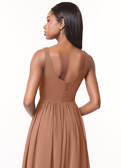 Azazie Keyla Jurken voor bruidsmeisjes Jurk van Chiffon met A-Lijn V-hals geplooid Bronzeertint image4