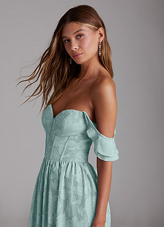 Azazie Denisse Vestidos de damas de honor Vestido de Neblina de Devorado Floral de Corte en A con Volante image5