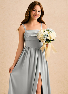 Azazie Maisie Girls Formal Robe Demoiselle D'honneur Fillette Robe Trapèze en Satin extensible Rayé Argent image5