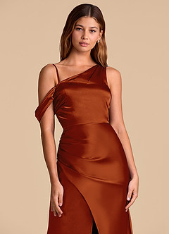 Azazie Madelyn 신부 들러리 드레스 인어 오프 더 숄더 메탈릭 새틴 바닥 길이 드레스 image2