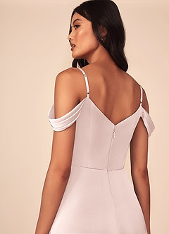 Azazie Ocean Robes de demoiselle d'honneur Robe Trapèze en Satin extensible Col V plissé Rose Pâle image5