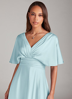 Azazie Pamela Robes de demoiselle d'honneur Robe Trapèze en Satin extensible Plissée Bleu Nuage image5