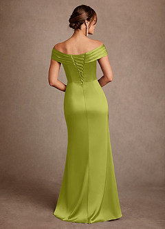 Azazie Bedford Mère de la mariée Robes Robe Fourreau en Satin extensible Plissé Citronnelle image3