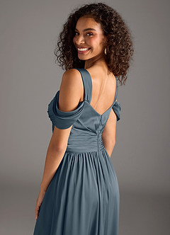 Azazie Lianne Jurken voor bruidsmeisjes Jurk van Stretch Satijn met A-Lijn Off the Shoulder Schemering image4