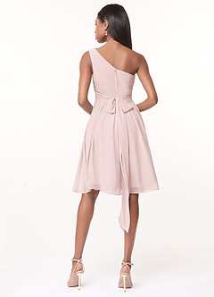 Azazie Katrina Robes de demoiselle d'honneur Robe Trapèze en Mousseline de soie Ue épaule Rose Pâle image2