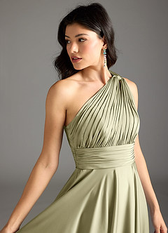 Azazie Charlize Robes de demoiselle d'honneur Robe Trapèze en Satin extensible Ue épaule Pistache image7