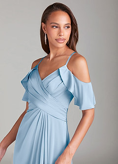 Azazie Dakota Vestidos de damas de honor Vestido Azul Pálido de Satén Elástico de Línea A con Hombros descubiertos image5