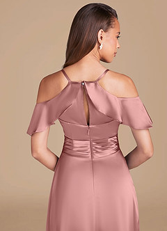 Azazie Dakota Slutförsäljning Klänning av A-Line i Metallisk satin Av axeln Auburn image9