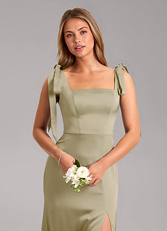 Azazie Frostine Robes de demoiselle d'honneur Robe Trapèze en Satin extensible Arc Vert Mousse image4