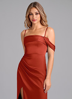 Azazie Lisbeth Jurken voor bruidsmeisjes Converteerbaar Jurk van Stretch Satijn met Zeemeermin Off the Shoulder Roest image2