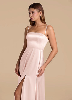 Azazie Wren 신부 들러리 드레스 A라인 스트랩리스 메탈릭 새틴 바닥 길이 드레스 image6