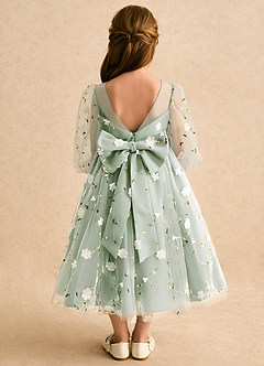 Azazie Elowen vestidos de niña de las flores Vestido Salvia Polvorienta de Encaje de Línea A con Escote corazón image2