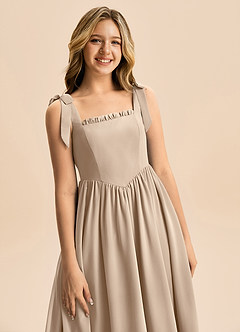 Azazie Delia Junior Abito A-Line in Chiffon Fiocco Taupe image2