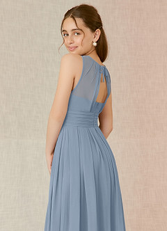 Azazie Bibiane Junior Robe Trapèze en Mousseline de soie Plissée Bleu Poussiéreux image8
