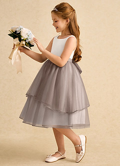 Azazie Rene vestidos de niña de las flores Vestido de Marfil Taupe de Tul de Corte En A con Lazo image5