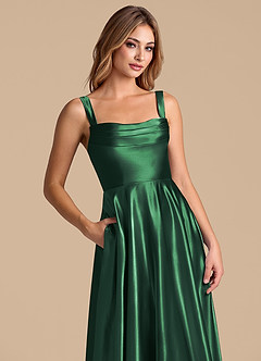 Azazie Shaude 신부 들러리 드레스 A라인 주름진 메탈릭 새틴 바닥 길이 드레스 image2