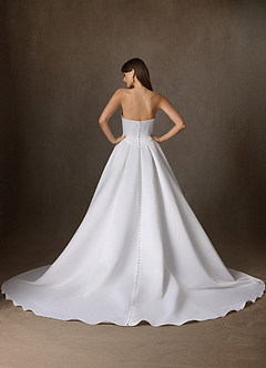 Azazie Constantina 웨딩드레스 A라인 스트랩리스 새틴 채플 트레인 드레스 image5