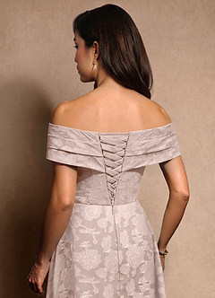 Azazie New Britain Mère de la mariée Robes Robe Trapèze en Blumen-Burnout Plissée Rose Pâle image8