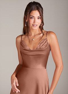 Azazie Sarella Robes de demoiselle d'honneur Robe Trapèze en Satiné métallisé avec poches Bronze image2