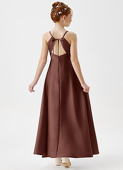 Azazie Avelina Junior Robe Trapèze en Satin extensible Plissée Expresso image2