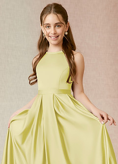 Azazie Arianthe Junior Vestido de Sorbete De Limón de Satin Mate de Corte En A con Con bolsillos image5