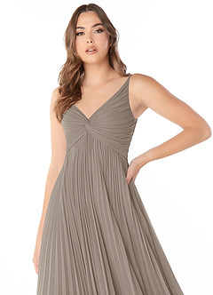 Azazie Raychelle Robes de demoiselle d'honneur Robe Trapèze en Mousseline de soie Col en V Taupe image6